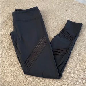 Alo Leggings! Worn Twice!